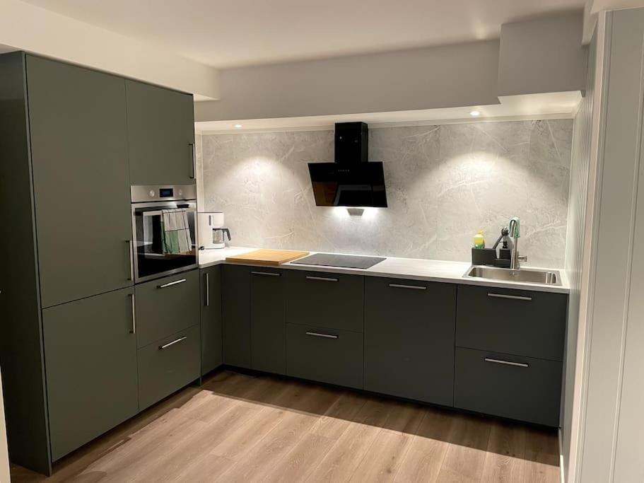 Lofoten - New Apartment, Close To Airport. Leknes Esterno foto